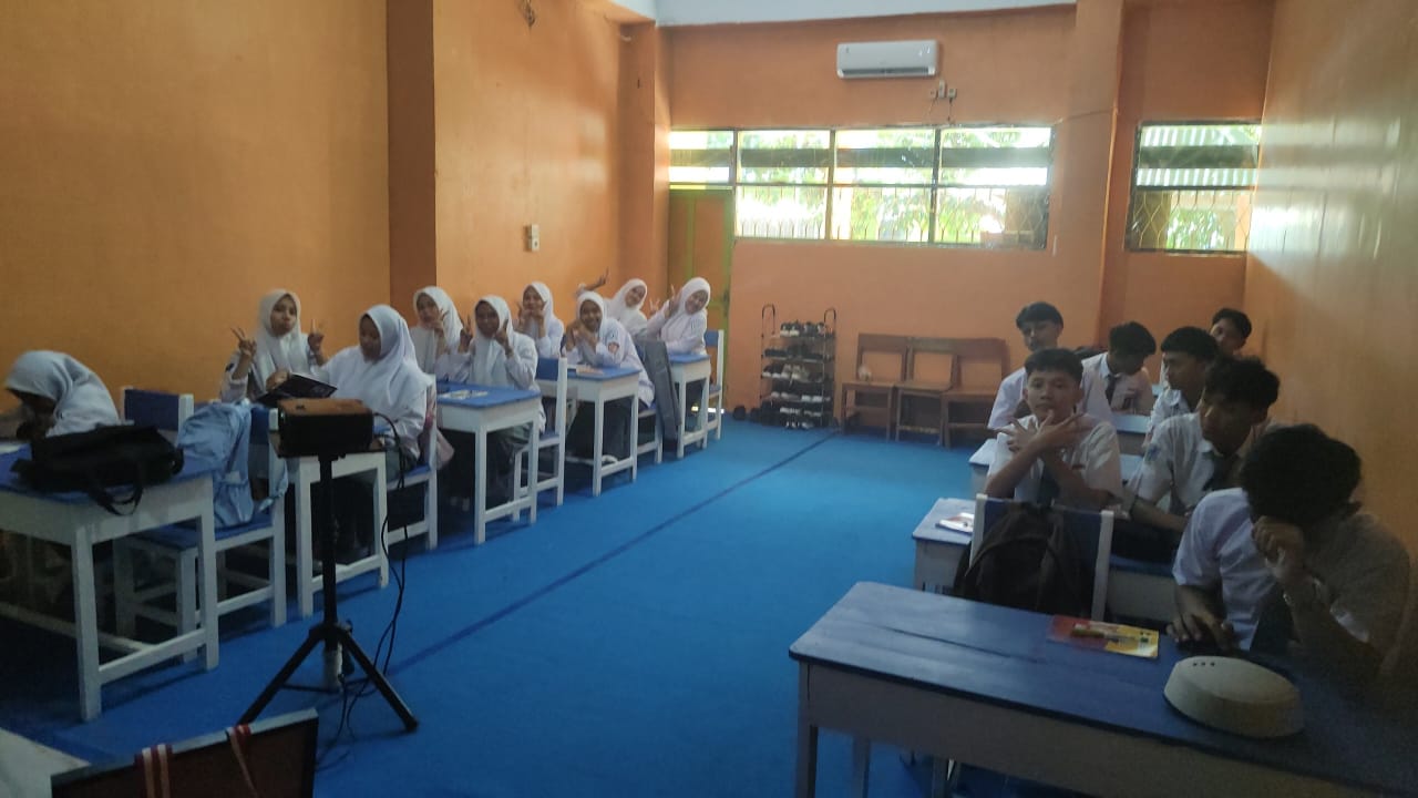 Kelas XII
